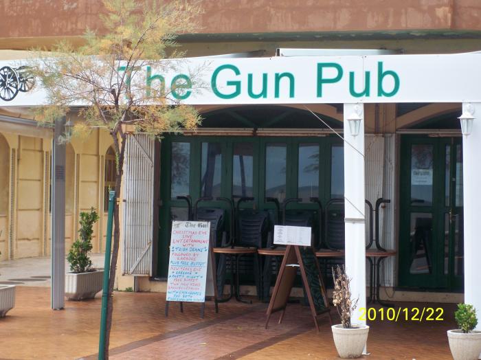 guns bar
